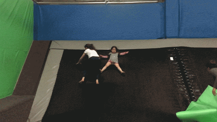 lila-IMG_0429-trempoline4